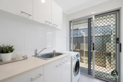 Property photo of 35 Gresswell Crescent Upper Coomera QLD 4209