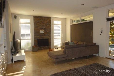 52 Athelstan Rd, Camberwell, VIC 3124