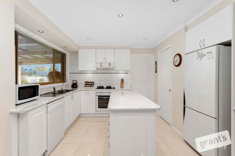 Property photo of 10 Carroll Court Narre Warren VIC 3805