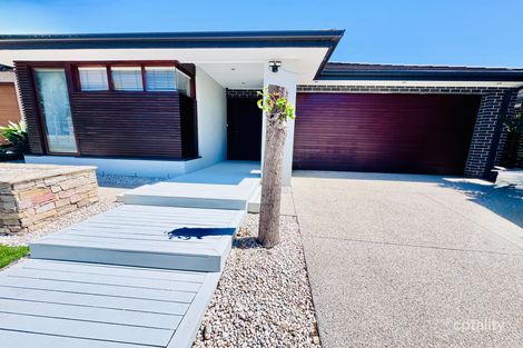 Property photo of 12 Suffolk Place Wollert VIC 3750