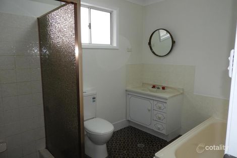 Property photo of 30 Greenslopes Avenue Mount Ousley NSW 2519