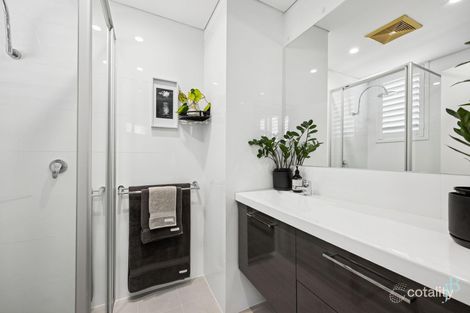 Property photo of 7/2 Downey Drive Como WA 6152