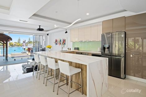 Property photo of 1/8 Sunset Boulevard Surfers Paradise QLD 4217