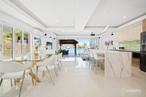 Property photo of 1/8 Sunset Boulevard Surfers Paradise QLD 4217