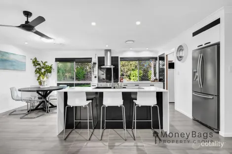 Property photo of 19-21 Scarborough Court Mundoolun QLD 4285