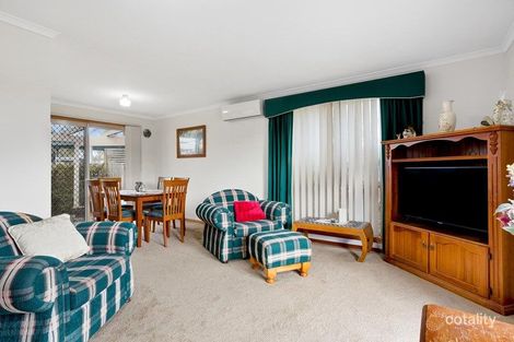 Property photo of 14 Maria Crescent Pakenham VIC 3810