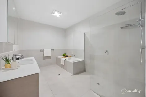Property photo of 65 Buchanan Drive Woodforde SA 5072