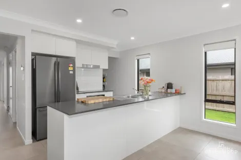 Property photo of 24 Oak Street Pimpama QLD 4209