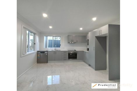 Property photo of 8 Davis Place Thirlmere NSW 2572