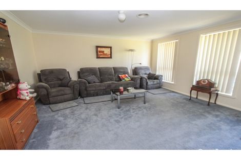 Property photo of 15 Carlyle Avenue Llanarth NSW 2795