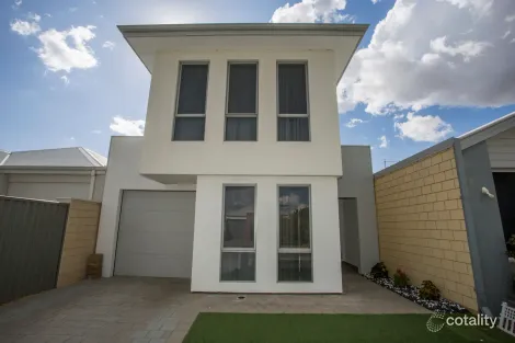 Property photo of 8 Silvergum Way Piara Waters WA 6112