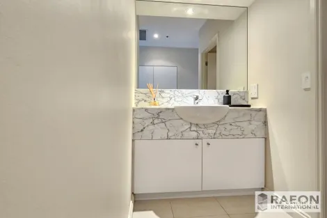 Property photo of 1202B/1 William Street Melbourne VIC 3000