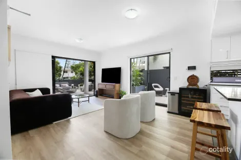 Property photo of 1/15-17 Bullimah Avenue Burleigh Heads QLD 4220