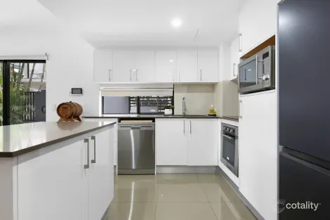 Property photo of 1/15-17 Bullimah Avenue Burleigh Heads QLD 4220