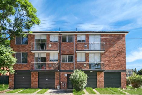 Property photo of 2/22 Barber Avenue Eastlakes NSW 2018