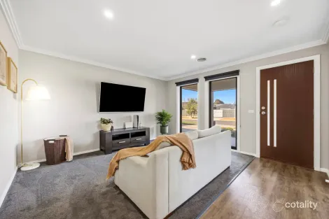 Property photo of 4 Gibbs View Miners Rest VIC 3352