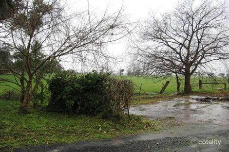 Property photo of 46 Nar Nar Goon Road Nar Nar Goon VIC 3812