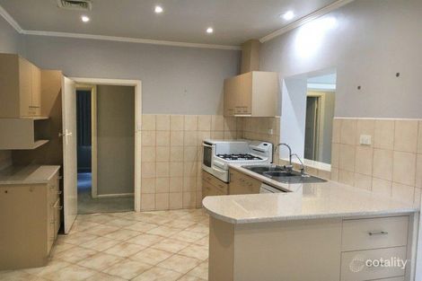 Property photo of 10 Orange Court Bellfield VIC 3081