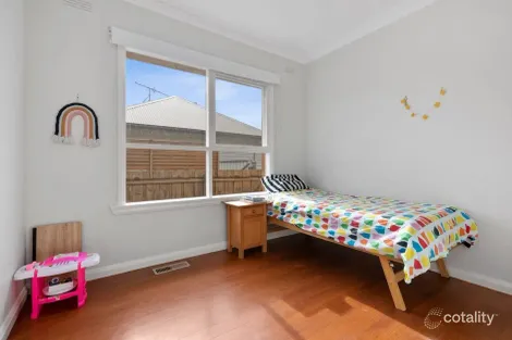 Property photo of 15 Maple Crescent Bell Park VIC 3215