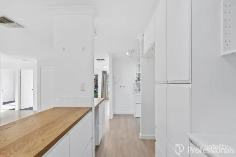 Property photo of 14 Moira Mews Stratton WA 6056