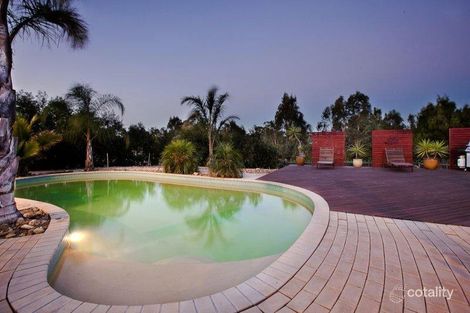 Property photo of 38-40 Brookvale Close Beaconsfield VIC 3807