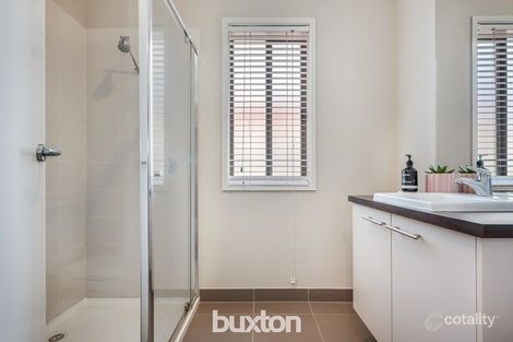 Property photo of 44 Curtain Drive Leopold VIC 3224