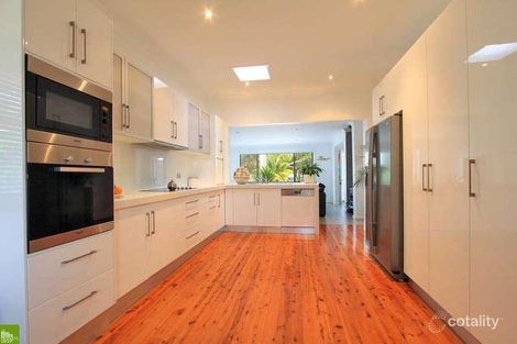 Property photo of 18 Joan Avenue Warilla NSW 2528