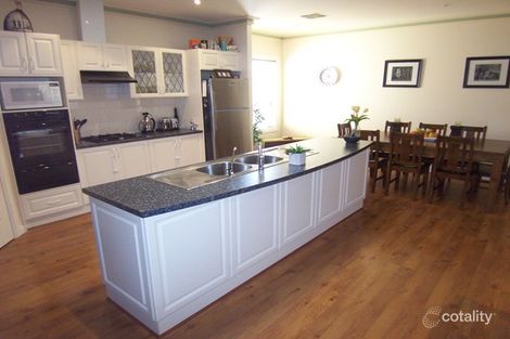 Property photo of 32 Lakeside Circuit Northgate SA 5085