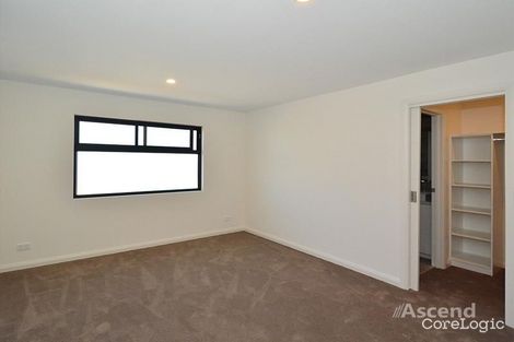 Property photo of 2/18 Leura Street Doncaster East VIC 3109