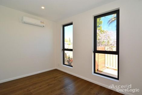 Property photo of 2/18 Leura Street Doncaster East VIC 3109