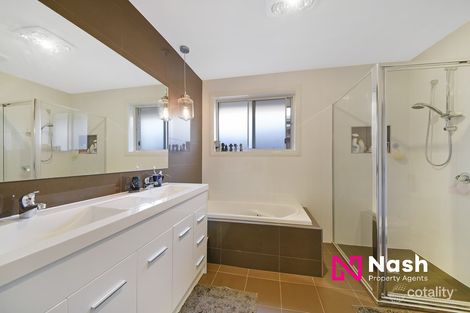 Property photo of 3 Fenwick Street Gledswood Hills NSW 2557