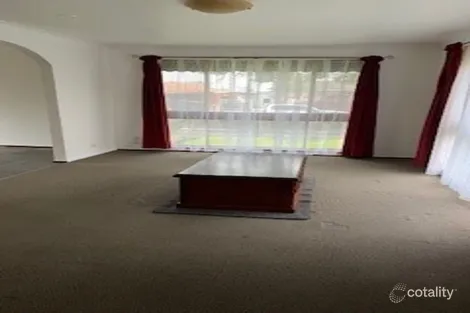 Property photo of 1 Grantham Parade St Albans VIC 3021