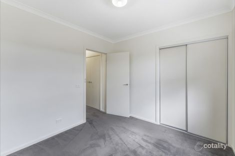 Property photo of 27 Passionfruit Crescent Mernda VIC 3754