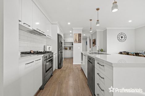 Property photo of 60 Locksley Road Chirnside Park VIC 3116