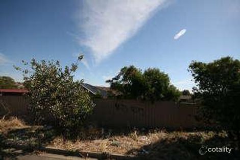 18 Frenshams Dr, Woodcroft, SA 5162