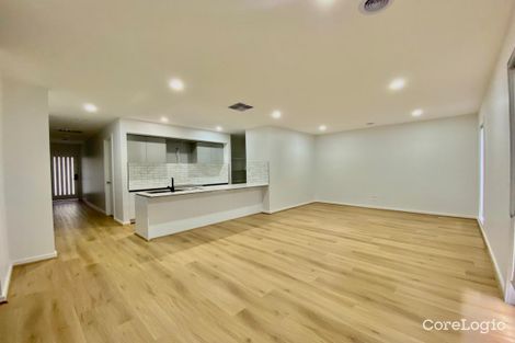 Property photo of 21 Ambigua Way Donnybrook VIC 3064