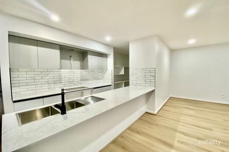 Property photo of 21 Ambigua Way Donnybrook VIC 3064