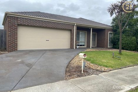 Property photo of 4 Honey Court Berwick VIC 3806