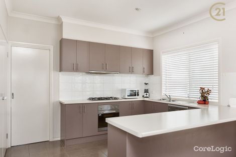 Property photo of 4 Honey Court Berwick VIC 3806