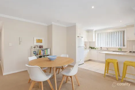 Property photo of 9/32-34 Banksia Street Dee Why NSW 2099