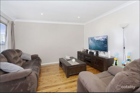 Property photo of 1/66 Queen Street Lake Illawarra NSW 2528
