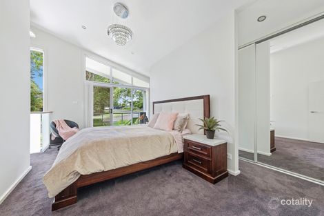 Property photo of 10 Iluka Avenue Elanora Heights NSW 2101
