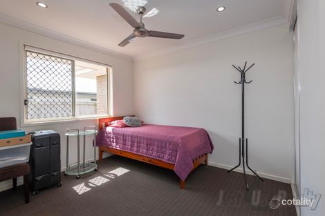Property photo of 3 Pristine Close Ashfield QLD 4670