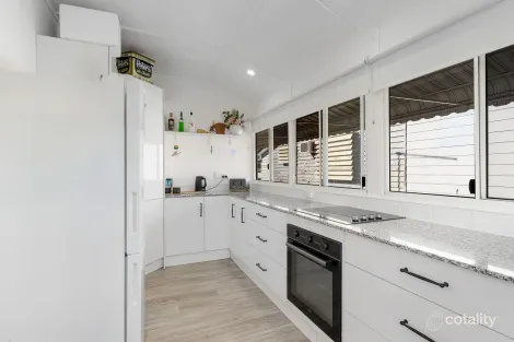 Property photo of 7 Brown Street Berserker QLD 4701