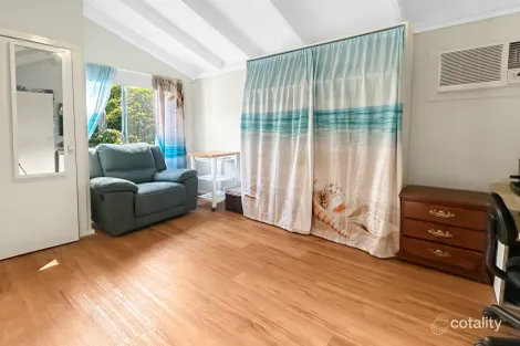 Property photo of 9 Timbara Crescent Surfside NSW 2536