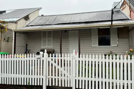 Property photo of 6 Upper Road Forest Lodge NSW 2037