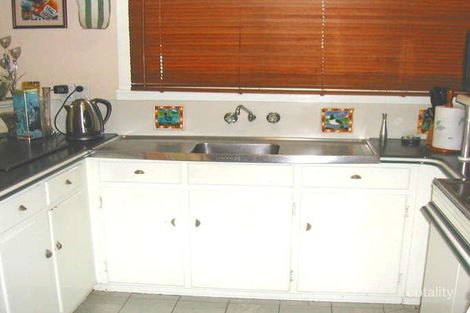 Property photo of 96 Irwin Terrace Oxley QLD 4075