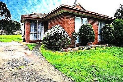 11 Wills Ct, Cranbourne North, VIC 3977