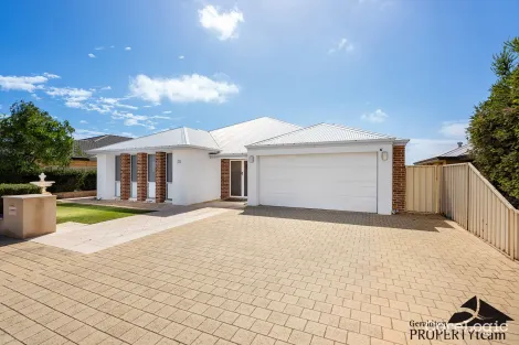 Property photo of 14 Yolanda Edge Wandina WA 6530