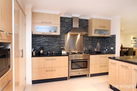 Property photo of 25 Great Barr Crescent Caroline Springs VIC 3023